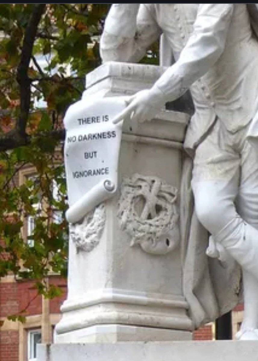 Bluetacccc's tweet photo. Absolutely had me cackling today in London today: William Shakespeare btw - #lovewinsgate #SourceCodeST https://t.co/CkqASJ2VZg