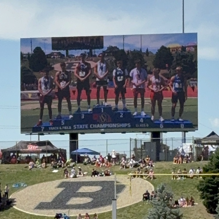 WeepingWaterPS's tweet photo. Tucker finishes 6th in the 800 and breaks his current school record! https://t.co/jEjdDKHWc6