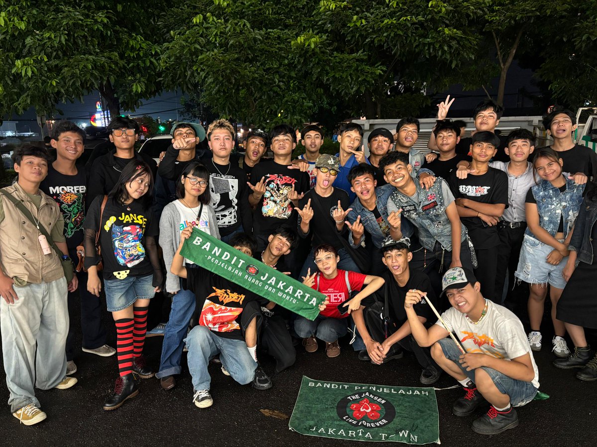 anedbukandena's tweet photo. setoran energi bareng @thejansen_id my love https://t.co/yHsQYS9xrW