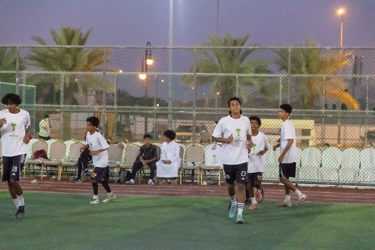 AlfayhaSC's tweet photo. 📄|🟠

كما شارك نادي #الفيحاء في فعالية اختتام بطولة كأس النخبة لساحات الرياض ، من خلال تقديم هدايا تذكارية تحمل هوية كأس آسيا 2027 في السعودية ، وذلك بتنظيم نادي شباب المجتمع الرياضي ، وبإشراف مكتب مدينتي – العقيق التابع لأمانة منطقة الرياض.

#مع_الفيحاء https://t.co/Kz69sZnbhm
