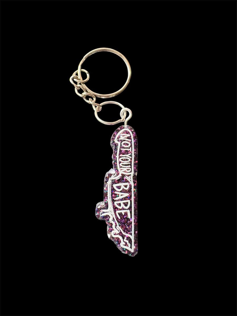 lillimunstarr's tweet photo. Just some keychains, some were share before but without a top coat. #fucktrump #aliens #iputaspellonyou #notyourbabe https://t.co/P0azNbFWH8