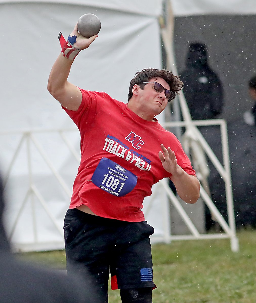 RichmondRsports's tweet photo. HIGH SCHOOL TRACK
KHSAA Class 3A Championships
Saturday — Lexington

Madison Central senior Lathan Koher claimed the state title in the discus (158-11) and finished third in the shot put (54-01) https://t.co/zIn2Oe0xul