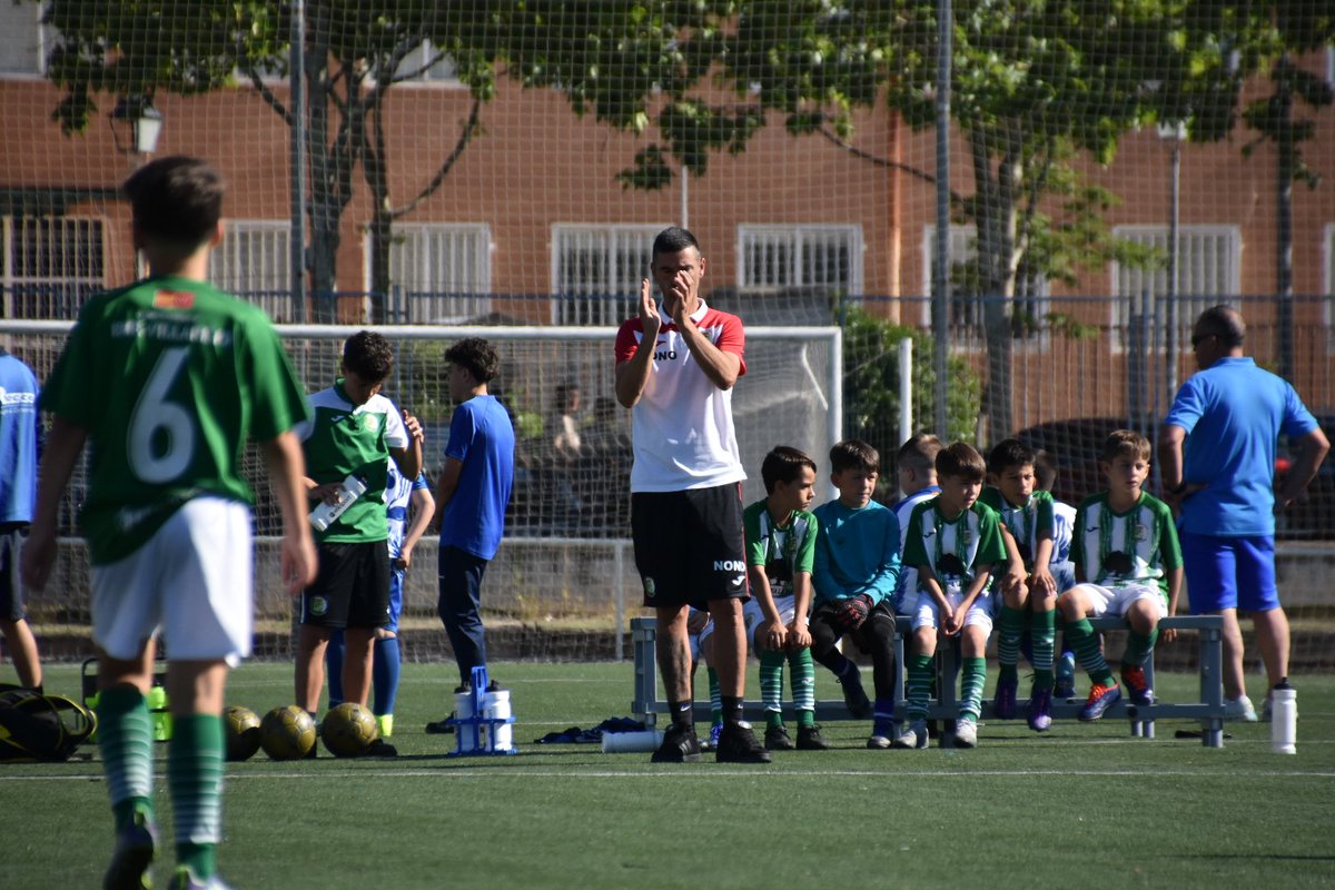 emfvillarejo's tweet photo. 💚 EMF. VILLAREJO 💚

🟢⚪️PARTIDO DE LIGA BENJAMIN

Galería 📷 . . . 

⭐️Temp. 2025/26⭐️ G.24 Jornada 26
⭐️EMF. Villarejo 7 - 3 AD. San Fernando De Henares "A"
⭐️Sabado 23 De Mayo. 10:00h
⭐️La dehesa
⭐️Pref. Benjamin 

Rubén ⚽️⚽️⚽️⚽️ , Miguel ⚽️⚽️ , Mateo ⚽️

#OrgulloVerdiBlanco https://t.co/kib8Wdf8In