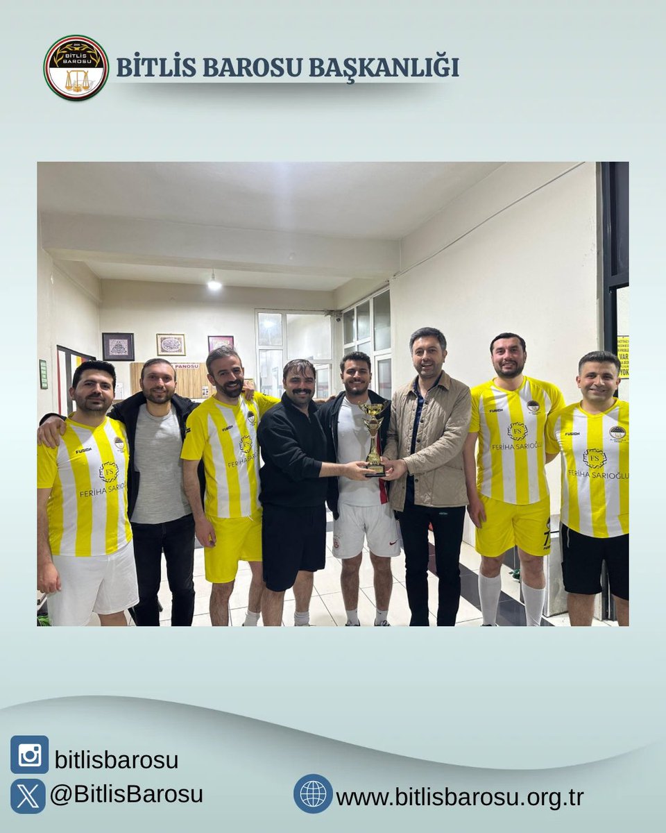BitlisBarosu's tweet photo. Baromuz tarafından her yıl geleneksel olarak düzenlenen “  Bitlis Barosu Av. Sedat Çelik Futbol Turnuvası “ kapsamında oynanan maçlar sonucu Tatvan Avukatlar-1 Takımı Birinciliği, Tatvan Avukatlar-3  Takımı İkinciliği, Tatvan Avukatlar-2 Takımı Üçüncülüğü kazanmıştır. Turnuvaya katılan tüm takımlarımızı tebrik ederiz.