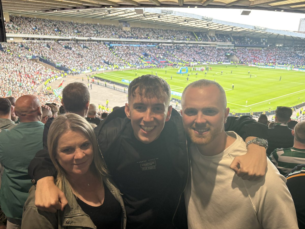 Cameronbell2005's tweet photo. A Martin double 🍀 https://t.co/FcJJNqV482