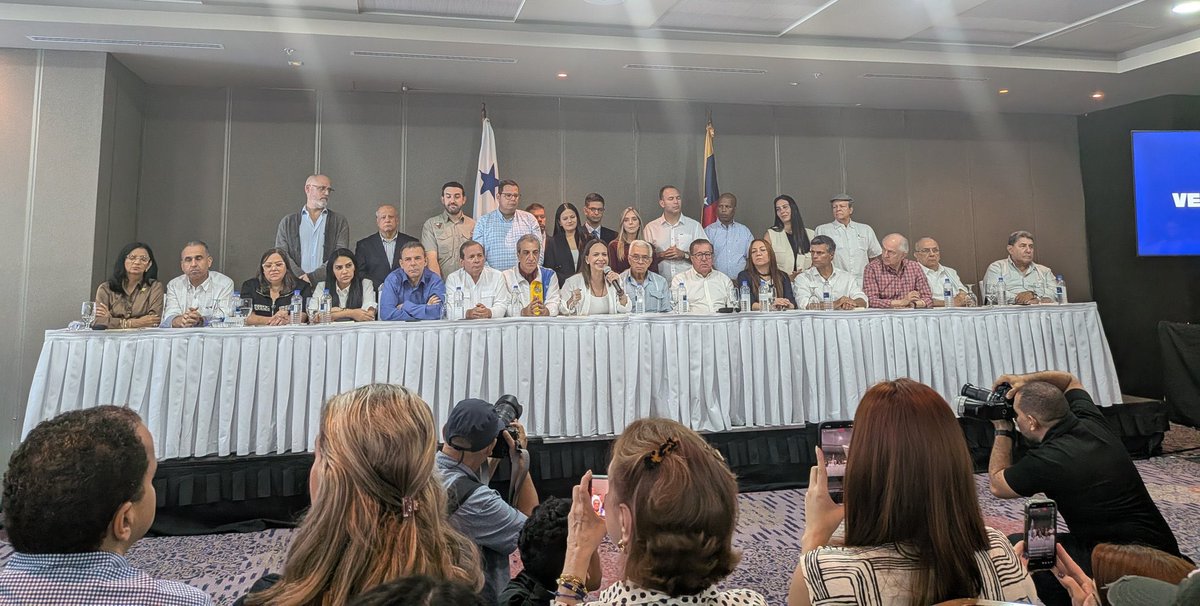 Macarena Suárez ReeducarnosParaReinsertarnos tweet media