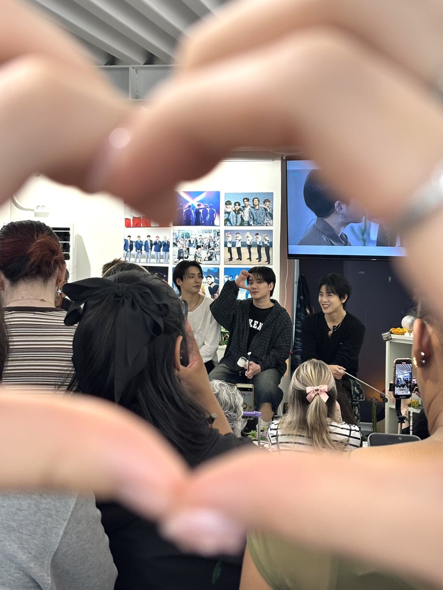 lovebeforeme's tweet photo. 작년에도 올해도 I🧡BK https://t.co/n8XNbA31lK