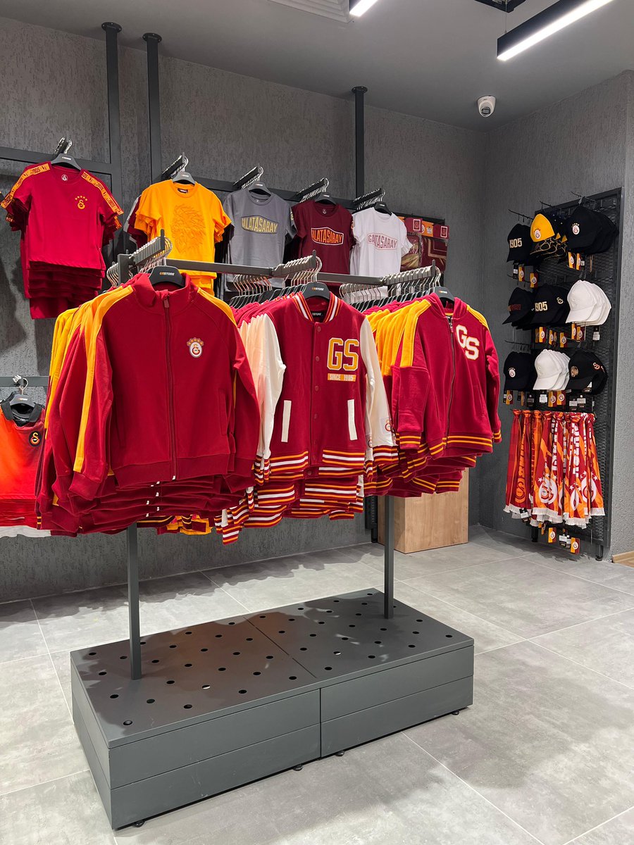 GSStore tweet media