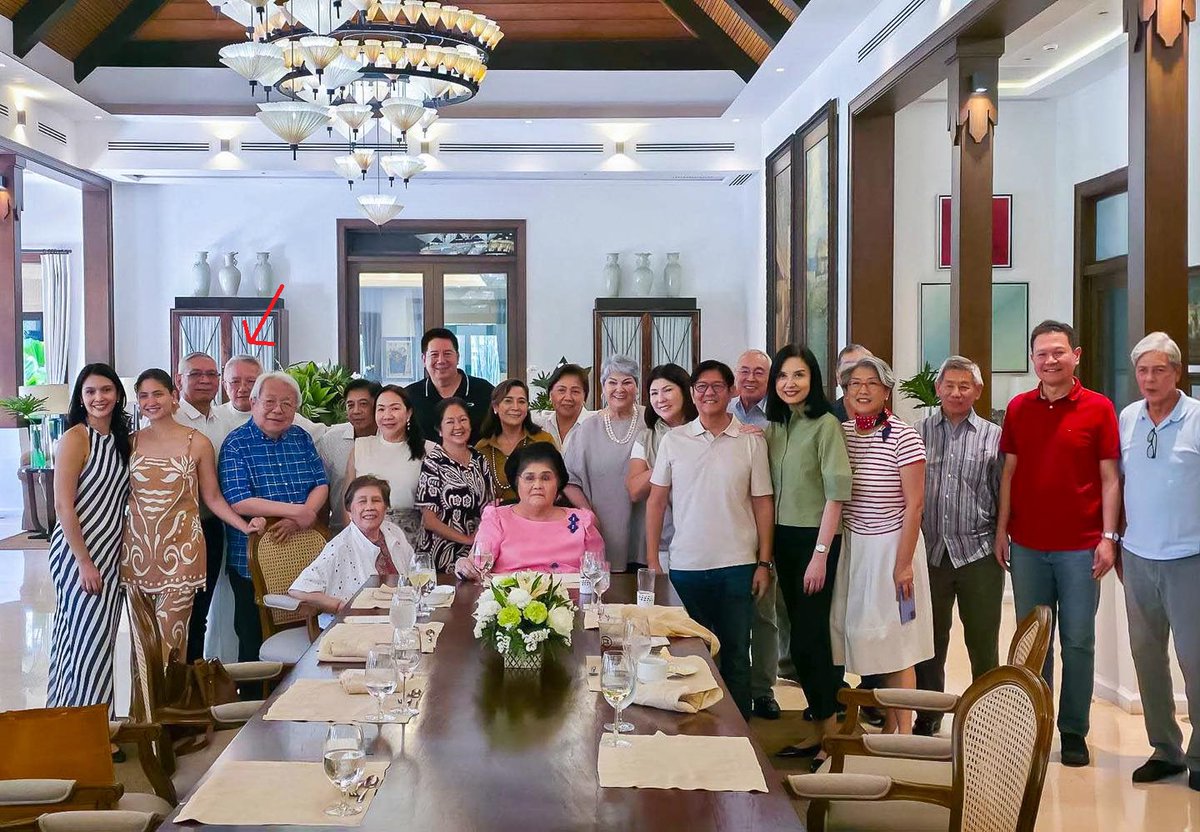 cinecinecine30's tweet photo. @oliknmp ang organizer ng trillion peso march na si tito caluag ay kasapakat ni bangag. https://t.co/vxnV5SCeJB
