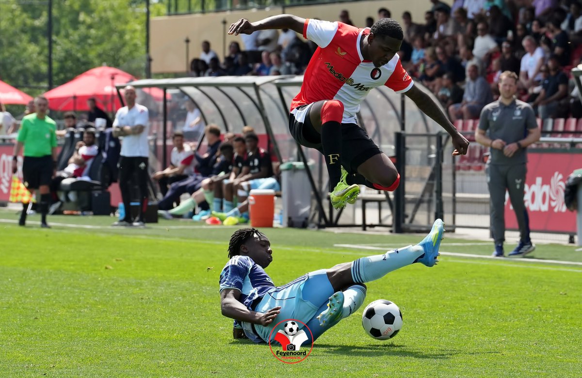FEYENOORDTRAINING.NL tweet media