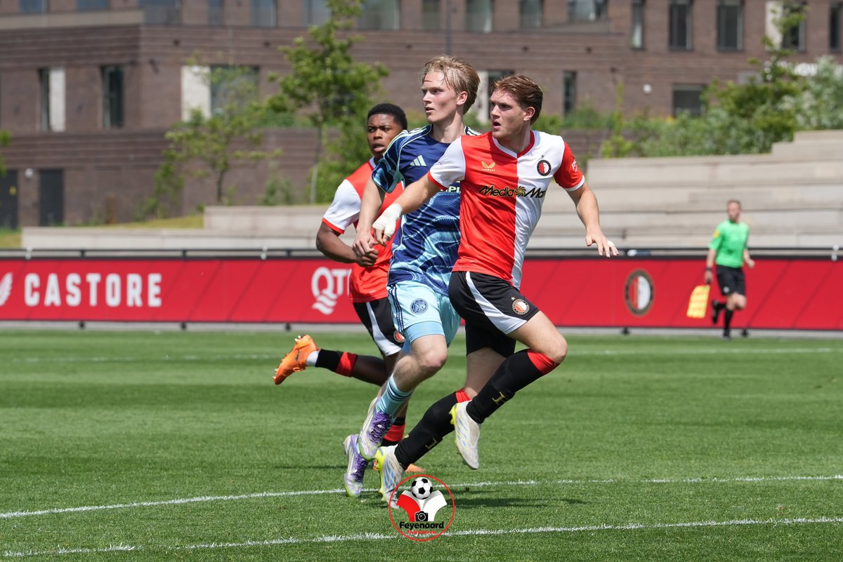 FEYENOORDTRAINING.NL tweet media