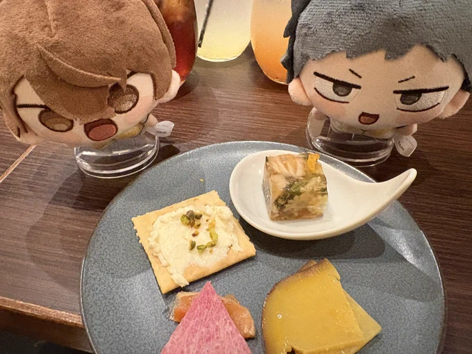 久しぶりに友だちと飲みに行ってきた〜!めっちゃしゃけ美味しかったしお酒美味しかったし楽しかった〜