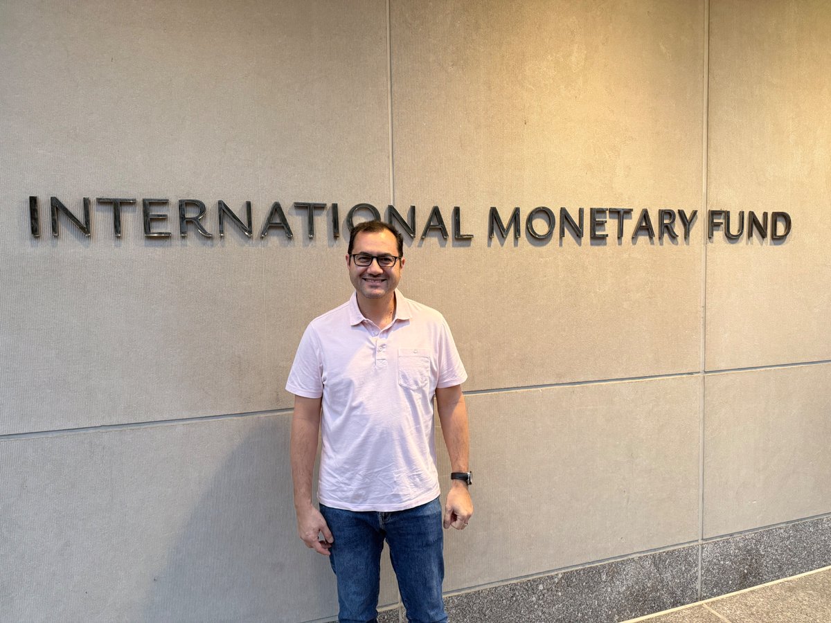 ho_fernandez's tweet photo. Just wrapped up an excellent week in Washington, D.C.!

I had the privilege of attending the World Bank Group RAMP Strategic Asset Allocation (SAA-II) – Fixed Income Portfolios workshop (May 18–22, 2026). It was a highly technical and practical five-day program focused on building a rigorous quantitative foundation for strategic asset allocation in investment-grade fixed-income markets across multiple currencies.

Over the week we covered:

Fixed-income modeling and the Asset Allocation Workbench (AAWB)

Yield curve modeling and Vector Autoregressive (VAR) models

Monte Carlo simulation techniques for fixed-income assets

Forward-looking capital market assumptions and scenario generation

Mean-variance optimization and more advanced portfolio construction methodologies

The format was excellent — a strong mix of theory, hands-on case studies in AAWB, Excel-based analytics, and group work. Day 5 culminated in participant presentations where we each developed and presented our own SAA frameworks — a great way to synthesize everything.

Huge thanks to the World Bank Treasury team (especially Katarzyna Zajdel-Kurowska, Carmen Herrero Montes, Romain Deguest, Elisa Baku and all the other instructors) for the high-quality delivery, and to the RAMP organizers for putting together such a well-structured program.

I came away with sharper tools and clearer frameworks for analyzing fixed-income risk/return characteristics and building robust strategic portfolios. Very timely for the work we are doing now at the Sovereign Wealth Fund of Panama (Fondo de Ahorro de Panamá)

Always grateful for opportunities to learn directly from leading practitioners in public-sector reserve and portfolio management.

#StrategicAssetAllocation #FixedIncome #RAMP #WorldBank #PortfolioOptimization #AssetAllocation #ProfessionalDevelopment #WashingtonDC