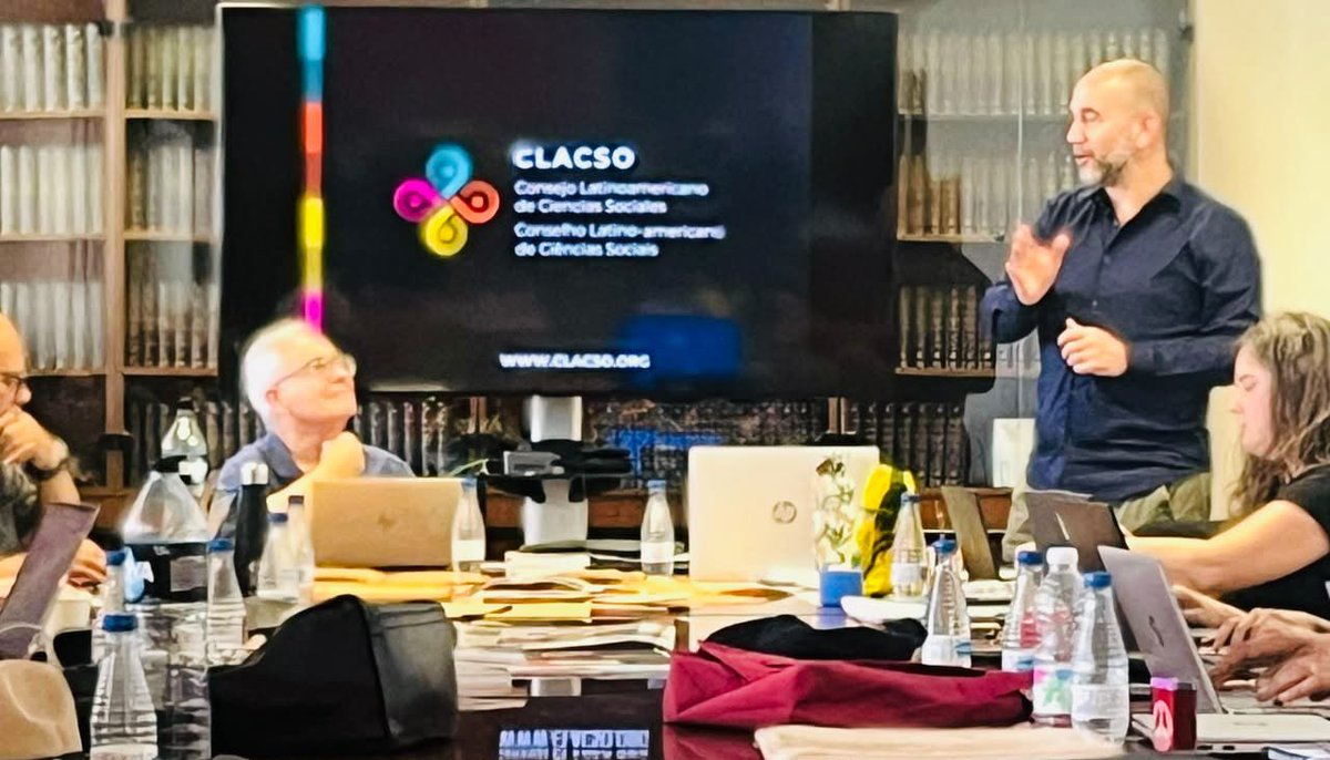 CLACSO tweet media