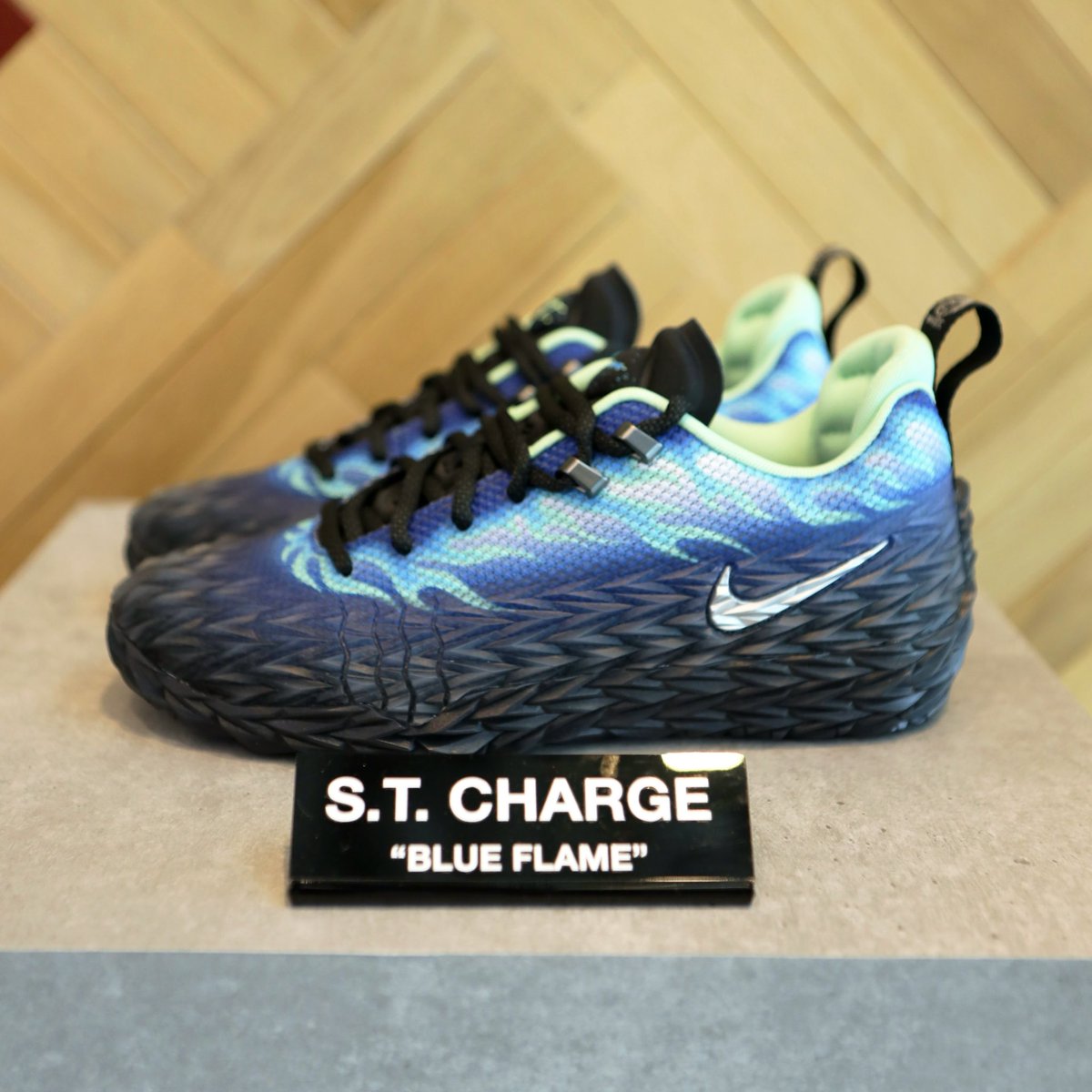SoleRetriever's tweet photo. FIRST LOOK: New Nike ST Charge colorways 👀

📷 @conkeror21 https://t.co/IeRJcuz1xK