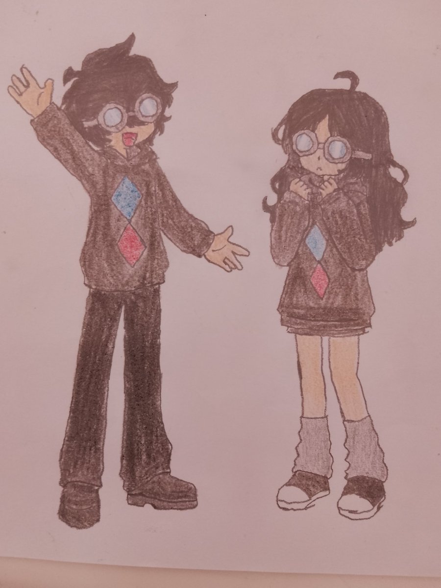 Adrianogp12's tweet photo. Después de varios días vuelvo con un nuevo dibujo, es calce conociendo a calcetina, espero que les guste, y por cierto hay un pequeño error en una mano de calce, perdón.
@Calcetinlol #calceart https://t.co/98inUNaJjp