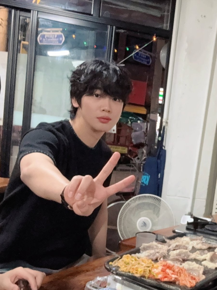 요한너의뒤에서@sajlove tweet media