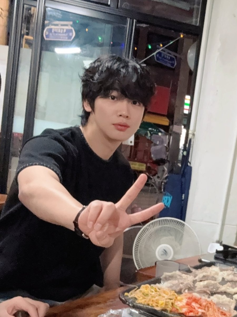요한너의뒤에서@sajlove tweet media