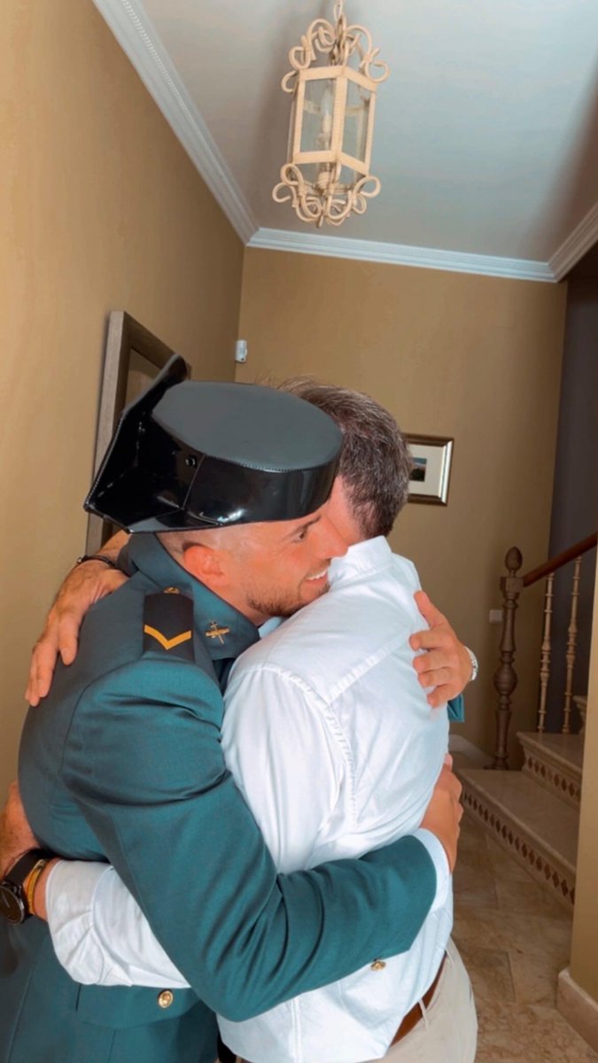 Más q Guardia Civil tweet media