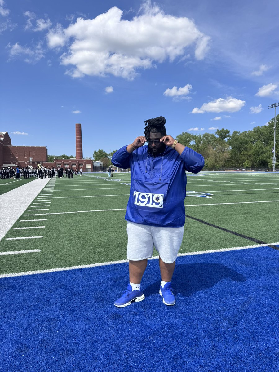 Big Slim Outside.. Fuck you mean!! tweet media