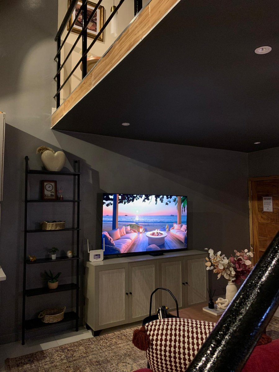 OnBulvds's tweet photo. On Bulvds 

Cozy One bedroom loft apartment available
📸

📍Ikoyi

Available for 150,000

MINIMUM STAY: 2 NIGHTS

https://t.co/xjtQTsT1wf https://t.co/GALMRwU7yU