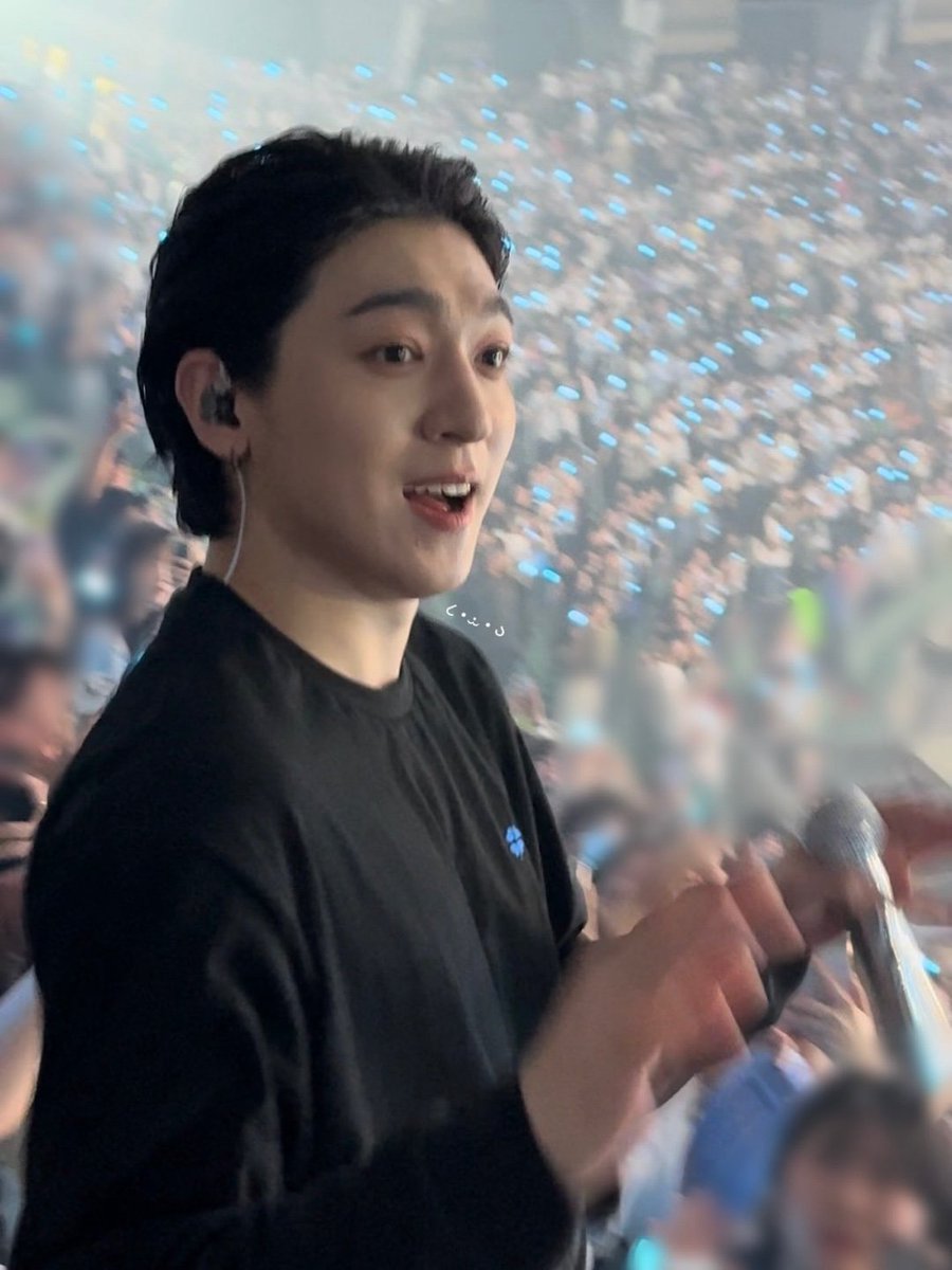 둥 tweet media