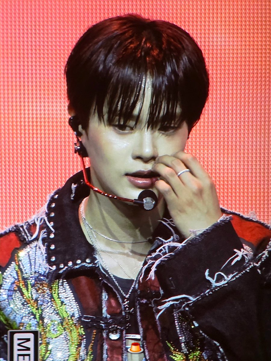 𝙱𝙸𝚃𝚃𝙴𝚁𝚂𝚆𝙴𝙴𝚃 tweet media
