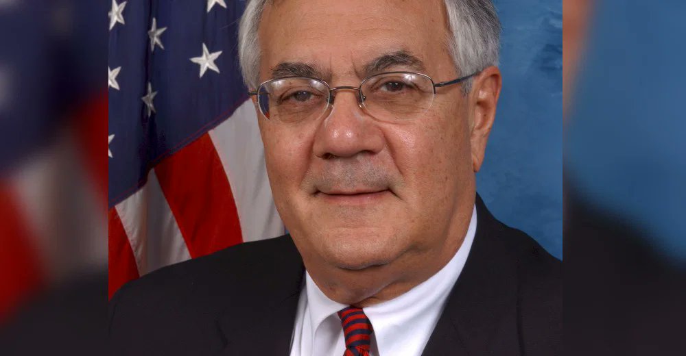 PaulRudnickNY's tweet photo. RIP Barney Frank, who served 16 terms in congress, coming out in 1987. Compare his record on civil rights, healthcare for veterans, pro-choice measures and LGBTQ issues with the cowardice of Trump tokens like Ric Grenell and Peter Thiel. Frank was irascible, outspoken and a hero https://t.co/kZjYX8Wib2