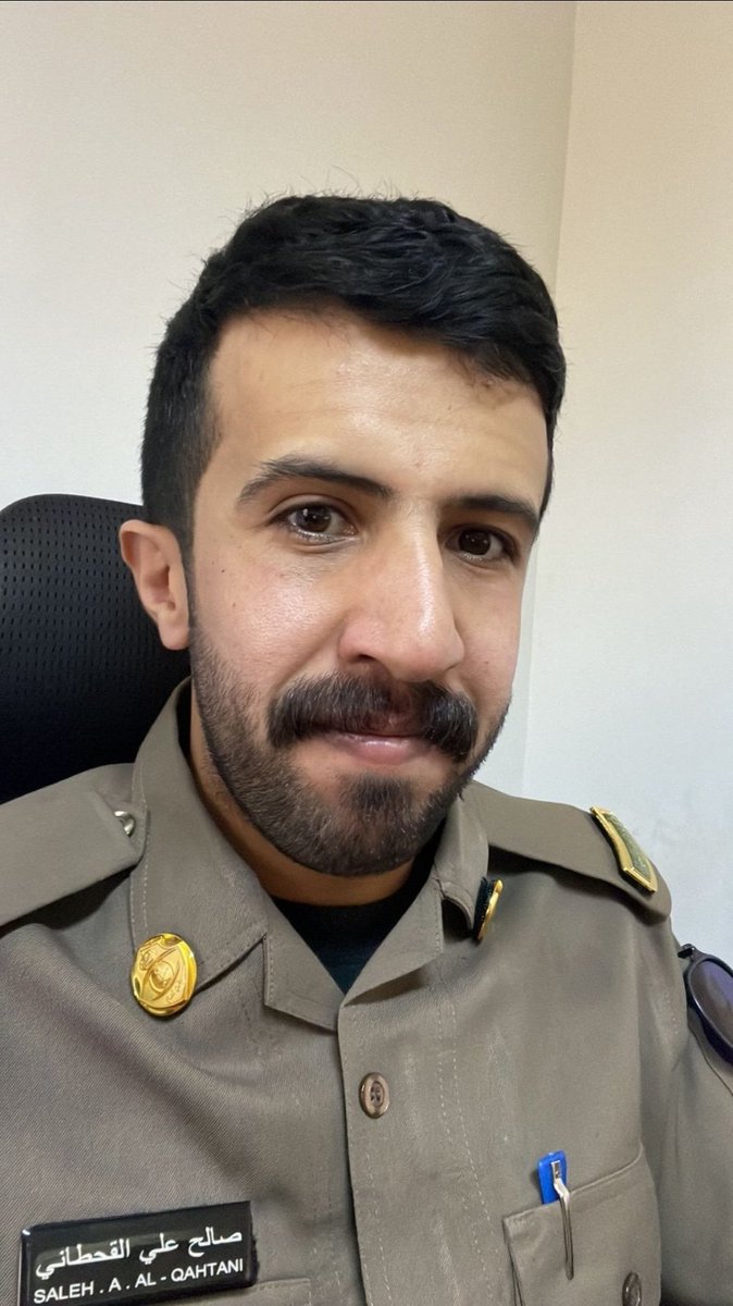 abdullah_HSS_'s tweet photo. #شهداء_الواجب
" هنيئا له حسن الخاتمة "
فقد اختاره الله عز وجل بجواره في أيام فضيلة، وأثناء خدمته لحجاج البيت الحرام، وكل من يعرفه يذكره بالخير ويدعو له.
الشهيد بإذن الله تعالى صالح بن علي البشري القحطاني.
نسأل الله 🤲 أن يجعل قبره روضة من رياض الجنة، وأن يعوض شبابه الجنة.
#العشر_من_ذي_الحجه
#حج_1447هـ #مكه #الحج