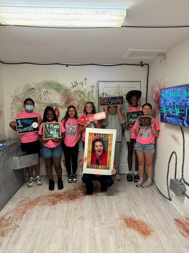 stonemms's tweet photo. Students who are part of Stone's 8th grade AVID leadership team enjoyed lunch at Makoto's for lunch followed by a trip to 321 Escape Room as part of their end of their year celebration for all of their hard work! https://t.co/e71ag5TjeA