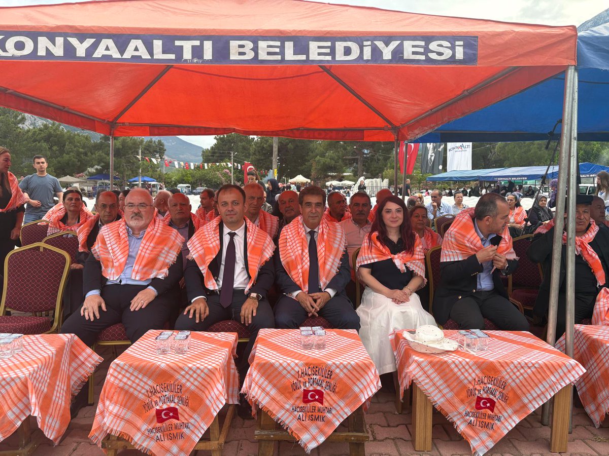 aliadnankaya's tweet photo. KONYAALTI Hacısekililer Mah.Muhtarlığının  1.cisini düzenledikleri "YÖRÜK ve PORTAKAL ŞENLİĞİ"ne, Konyaaltı İlçe Bşk. @avkayaserap , il divanı,İlçe yönetim kurulu üyelerimizle birlikte katılım sağladık. 
@iyiparti 
@MDervisogluTR 
@Ozturkdenizli 
@OsmanErturkOzel 
@antiyiparti07 https://t.co/hfpJwqSeD7