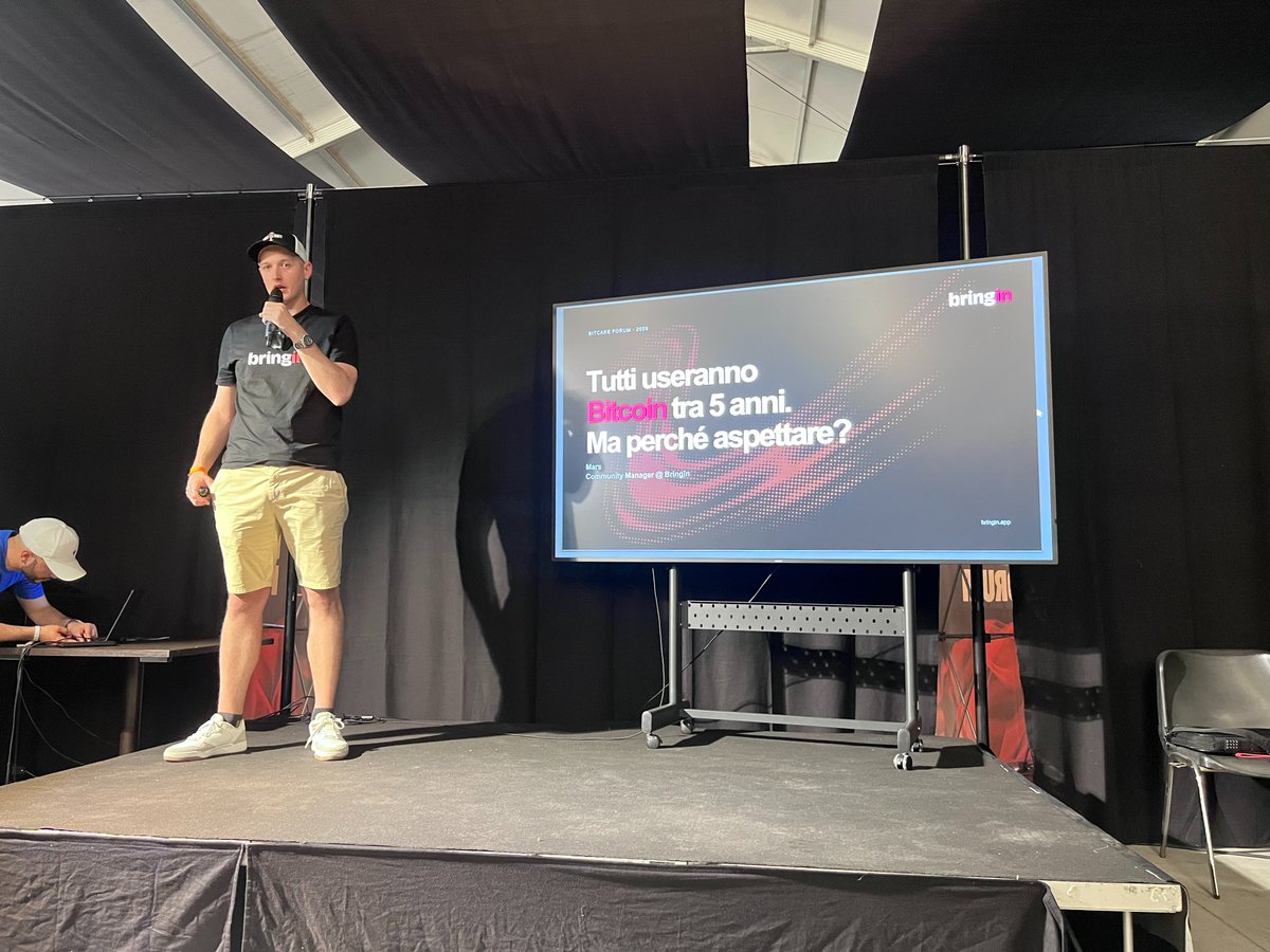 bringinxyz's tweet photo. “Tutti useranno Bitcoin tra 5 anni.
Ma perché aspettare?”

“Everyone will use Bitcoin in 5 years.
But why wait?”

@Il_Mars_  from the Bringin team speaking at @BitcareForum 🇮🇹⚡️ https://t.co/3mXxh111S9