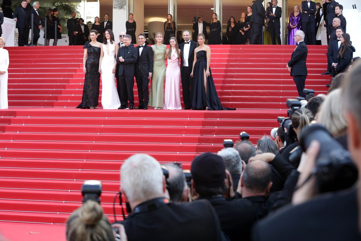 IBivolaru's tweet photo. En attendant la cérémonie de ce soir, « Fjord » de Cristian Mungiu triomphe déjà à Cannes 2026 avec 4 distinctions : Prix François Chalais, Prix du Jury œcuménique, Prix de la Citoyenneté et Prix FIPRESCI. Un immense succès pour le cinéma roumain #Cannes2026 @MAERomania https://t.co/dwc8gbRpz8