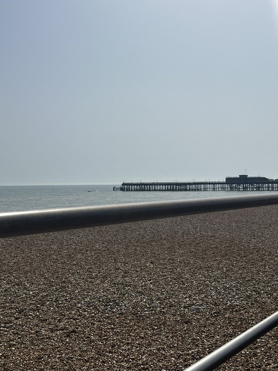 CraigAndrew3's tweet photo. Can’t beat an afternoon at the beach! https://t.co/t1ZBCEry1P