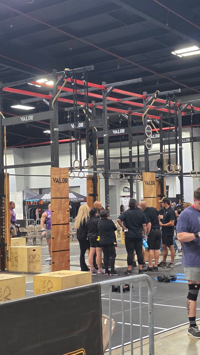 CTD_DAT's tweet photo. Today's office 💪💪 https://t.co/8Tzx0whJCT