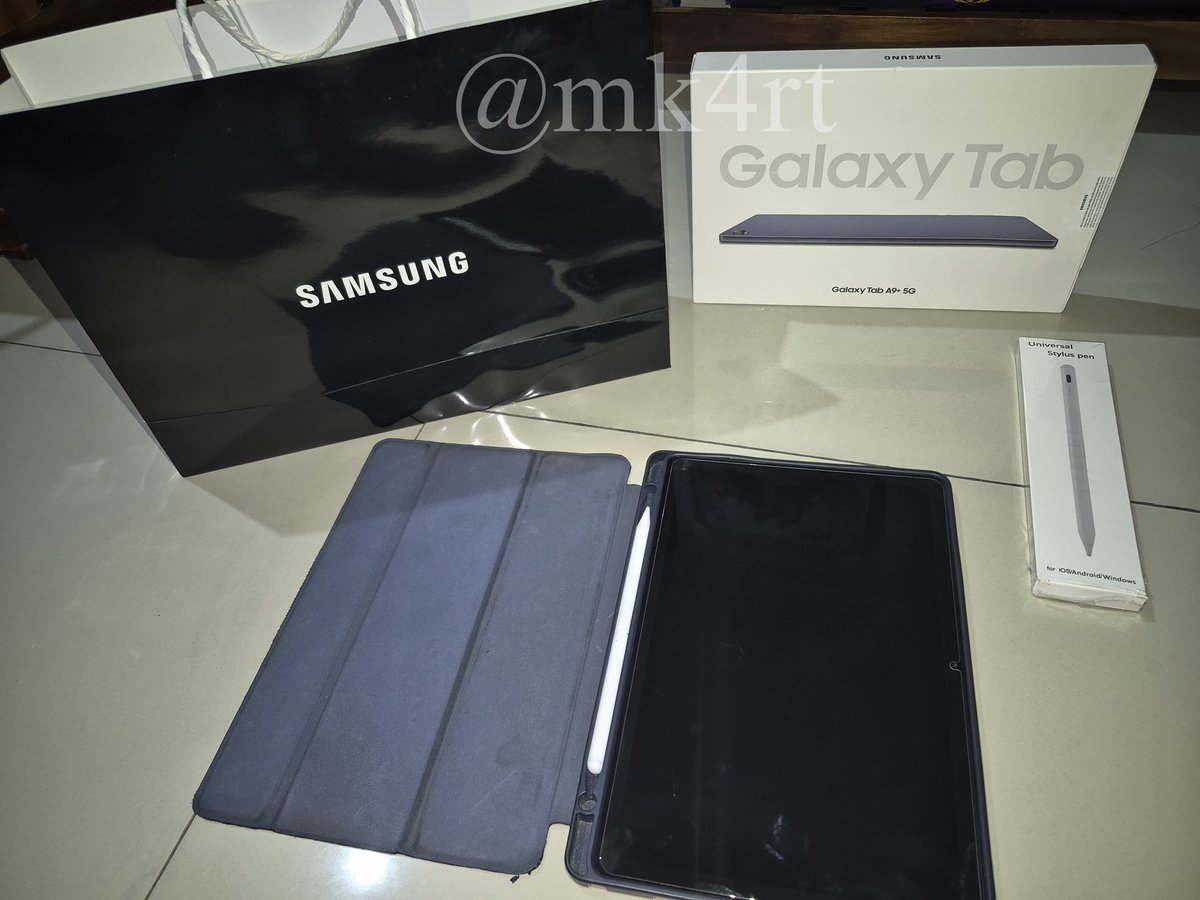 mk4rt's tweet photo. WTS samsung tab A9+ 5G 8/128GB kondisi mulus 98% cuma crack tempered glass, ada box, inc stylus pen universal + case, minus no charger 3jt, nego by dm aja 

📍cibubur https://t.co/U7iKKa1FIY