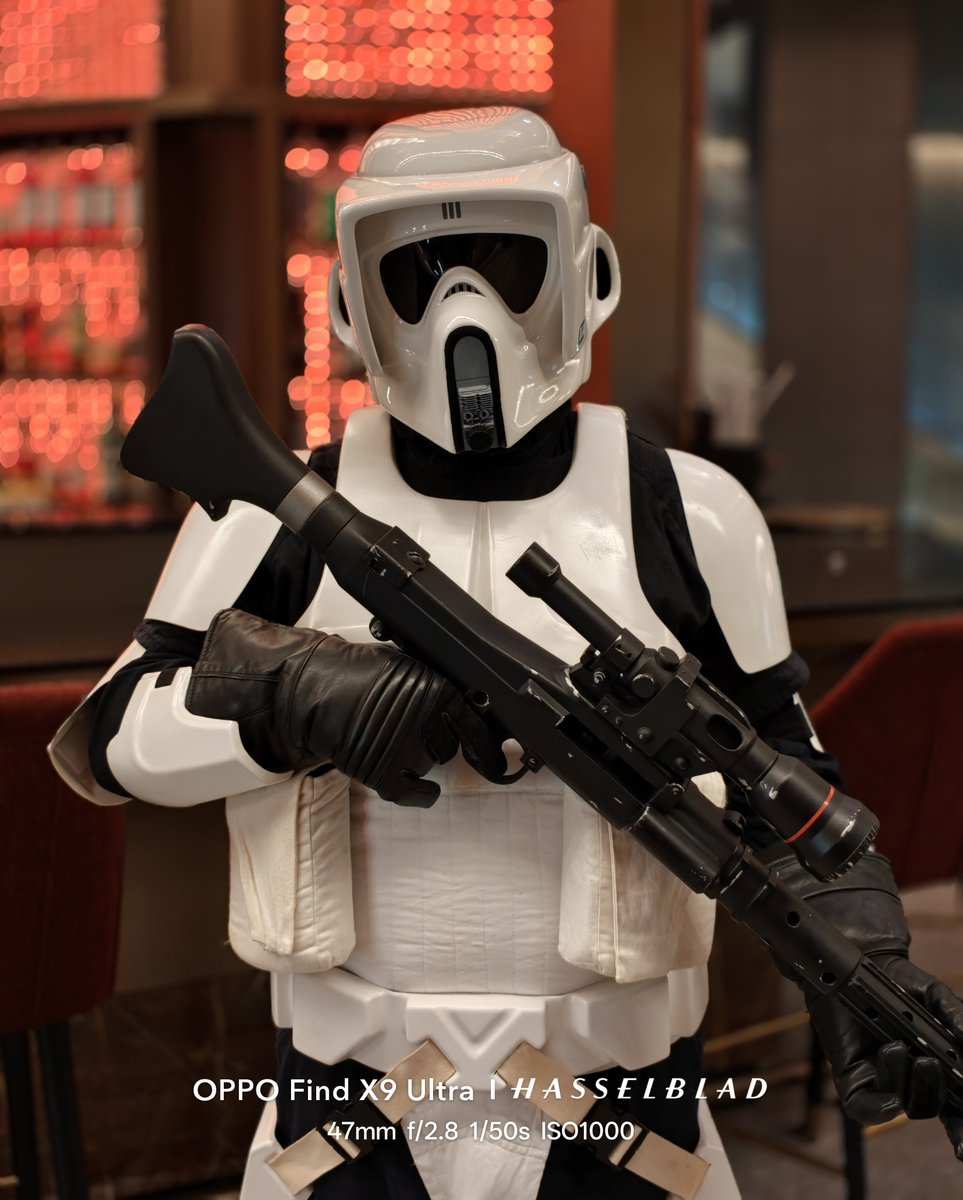 sageofxpaths's tweet photo. Absolutely adored The Mandalorian & Grogu at my fan screening today! Pedro's Mando is a badass & loving powerhouse of a dad even more so than usual & do I really need to say anything about Grogu? The little bad baby with the Force & a heart of gold just continues to prove himself to be a courageous Mandalorian just like his father with some truly heartfelt moments in the film's third act. So as a fan of the series, I'm just super happy to see my fav Father & Son duo on the big screen for the first time because I think they truly deserve it 💚 And I cannot wait to see what the future holds for Grogu. This Is The Way. @starwars @themandalorian 

Pics shot on the Oppo Find X9 Ultra 📸 @oppo

#TheMandalorianAndGrogu #StarWars #OppoFindX9Ultra #Hasselblad