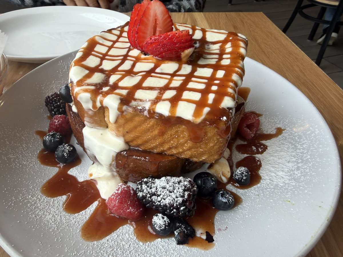 AngeliqueMGR's tweet photo. Almorzamos riquísimo!!!
#Jibaritos
#Chicago https://t.co/O8HTvAb59D