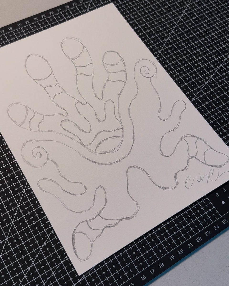bycrisch's tweet photo. ENG
Initial growth studies.

ESP
Registro preliminar.

#botanicalart 
#creaturedesign 
#darkarts 
#surreal 
#supportartists https://t.co/AQTdv9I1z4