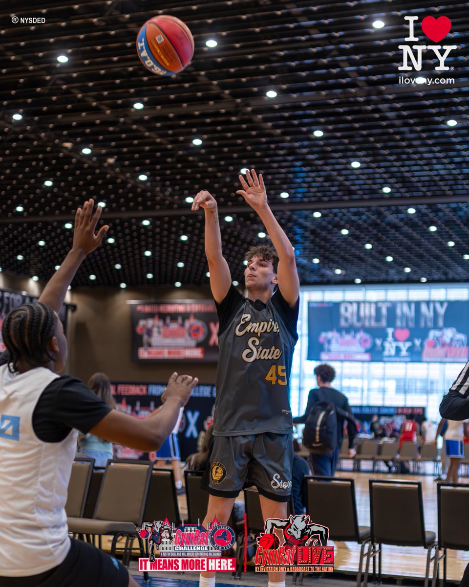 GymRatCHALLENGE's tweet photo. 16U Empire State Storm Vs. Miami Blue Rays 📸🔥 https://t.co/hJzzu1SpqH