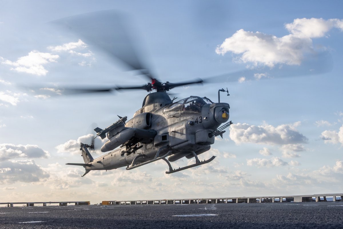 U.S. Marines tweet media