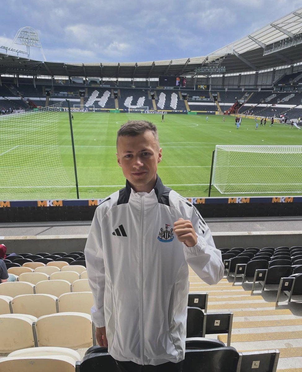 Adam Pearson (YT) ⚫️⚪️ tweet media
