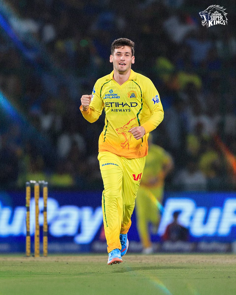 ChennaiIPL's tweet photo. 1️⃣3️⃣ Wickets 💪
We loved the magical wickets and the celebration that followed! ✨

#WhistlePodu #Yellove https://t.co/t9N3kKNVaW