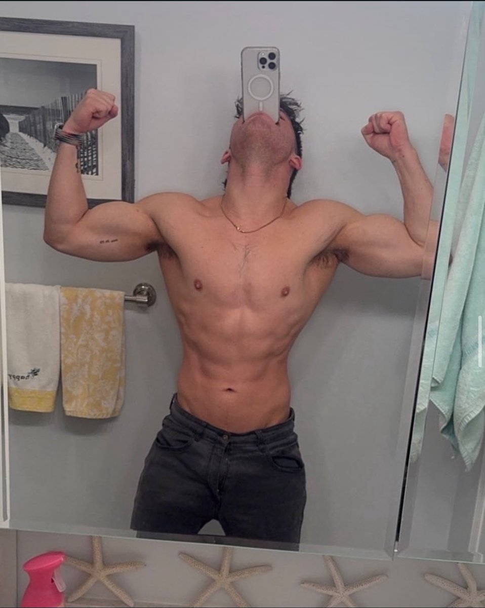 twunkified's tweet photo. exclusive content link coming soon 👀 https://t.co/AH2ijZ6f2D