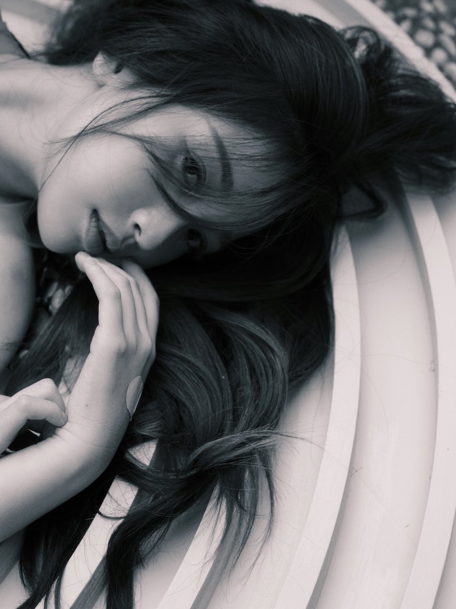yu shuxin pics tweet media