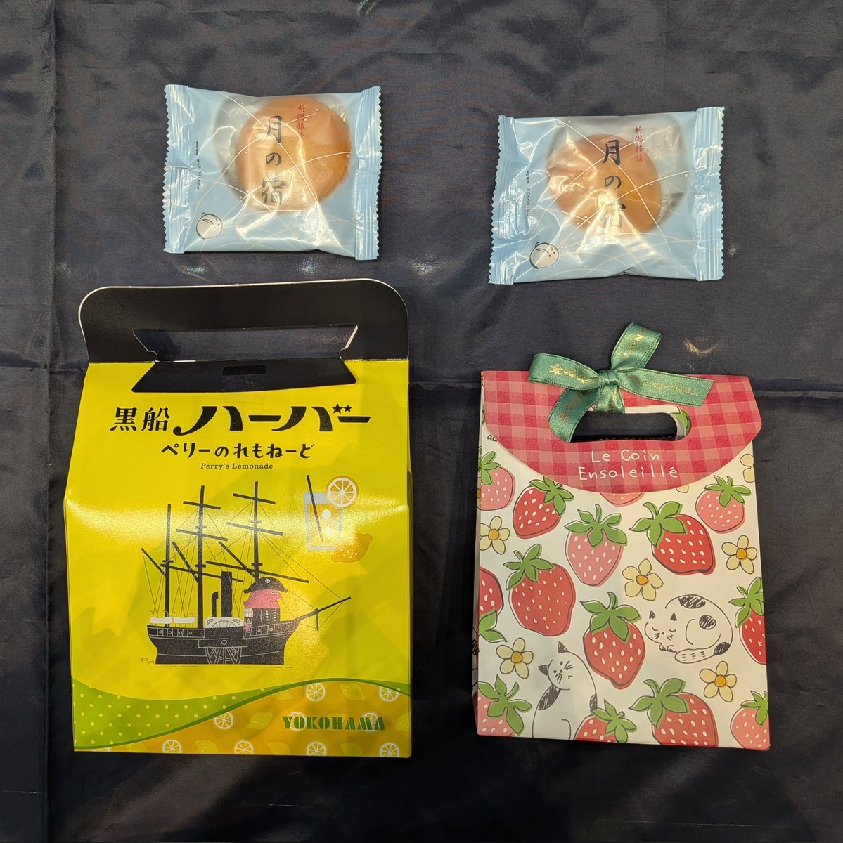 Star38_jp's tweet photo. 新宿ショー二日目が終了しました

私共の商品をご購入頂きましたお客様有り難う御座いました

沢山の差し入れにも感謝申し上げます🙇

引き続き日曜日もヨロシクお願い致します😇

#東京国際ミネラルフェア
#TIMA
#新宿ショー
#TokyoInternationalMineralFair
#新宿住友ビル
#三角広場
#ありがとう https://t.co/9HjPhB2jv7
