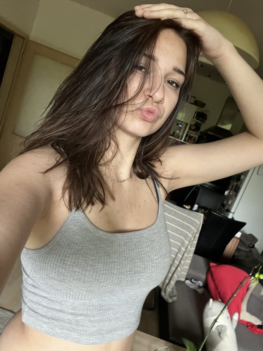 Týna 🧚♀️ tweet media
