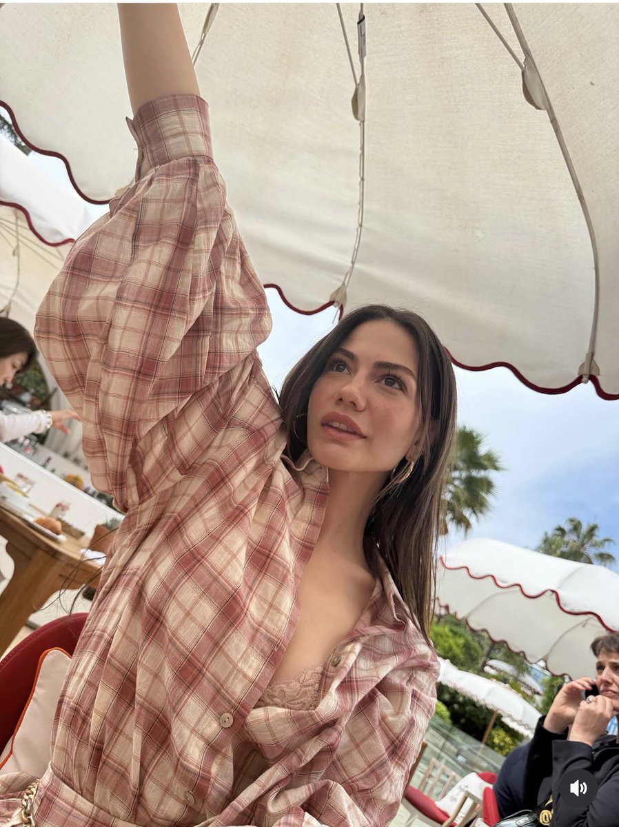 teamEssan's tweet photo. Wow Demet 🥹🤍 https://t.co/YBgdMkO2qd