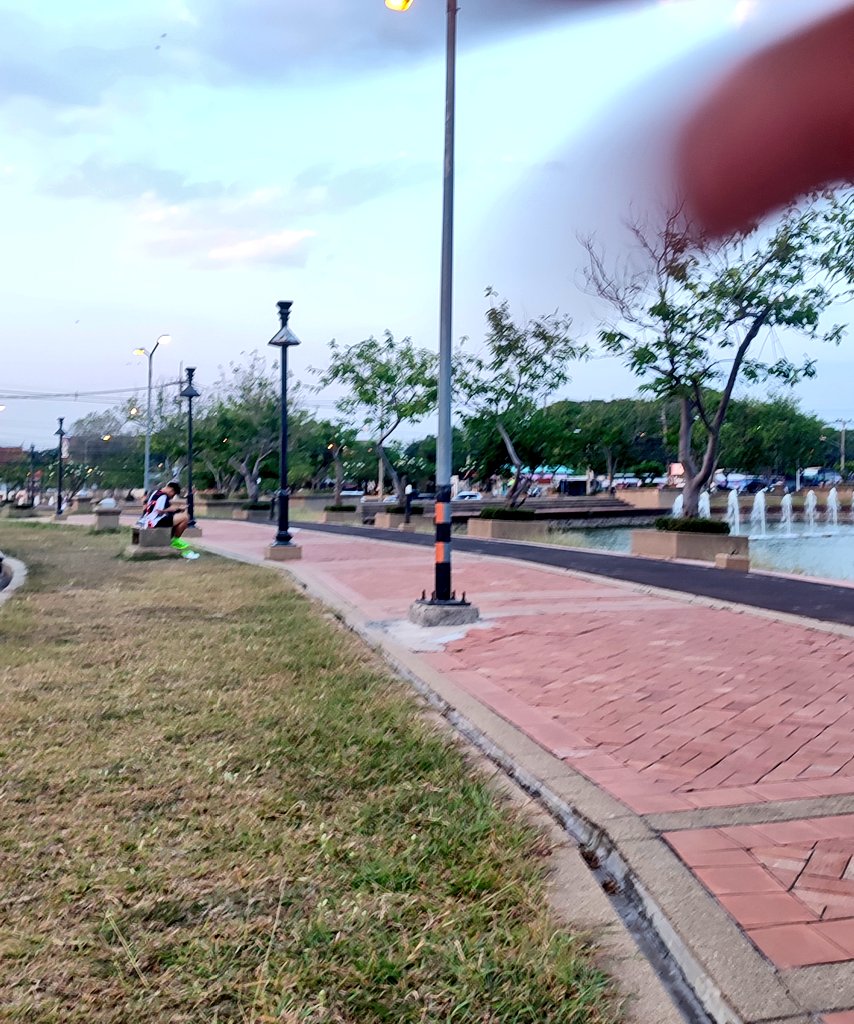 SaraToz92's tweet photo. วิ่งไปเหอะ ดีกว่าวิ่งตามคนบ่มีใจ อะฮึ่ยยน!!!!#บุรีรัมย์ #บุรีรัมย์ในเมือง https://t.co/QMt9rI63cp