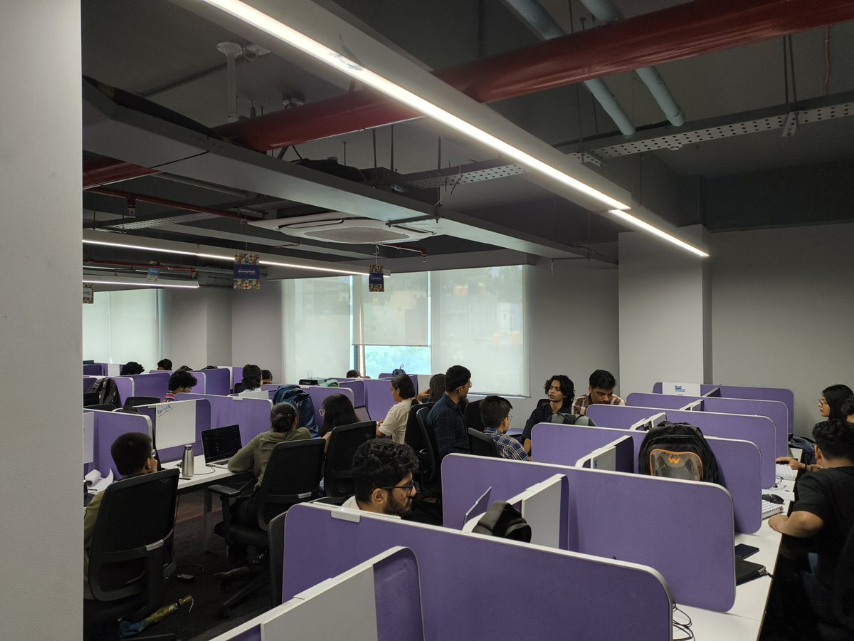 _Quantum_X_'s tweet photo. 200+ hackers in one place!

Quantum for Social Good Hackathon was a good one because of all you hackers🧑🏽‍🌾👩🏽‍🌾

Congratulations to the winning team

Thank you @thestartuppark &amp; #ElatoAI https://t.co/l754p0CXwC